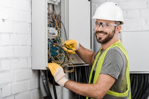Best Licensed Electrician  in Oak Hill, FL